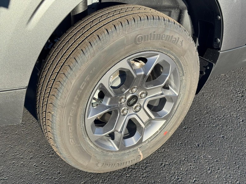 Ford Maverick Vehicle Image 04