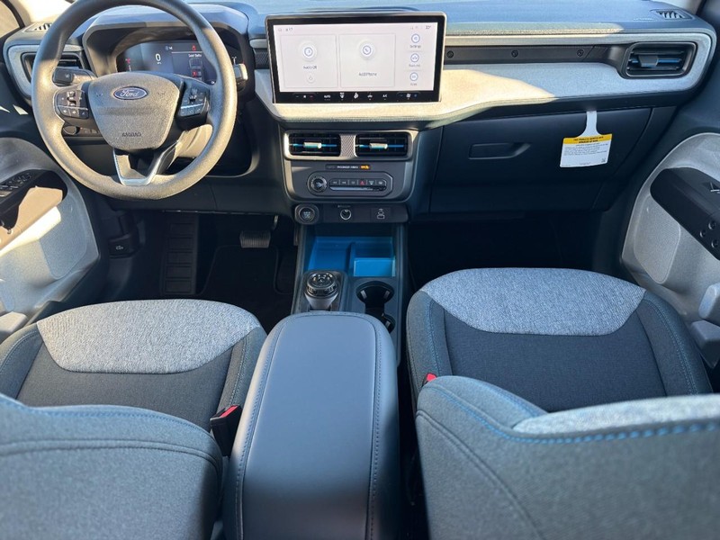 Ford Maverick Vehicle Image 06