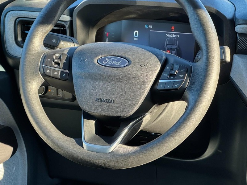 Ford Maverick Vehicle Image 07