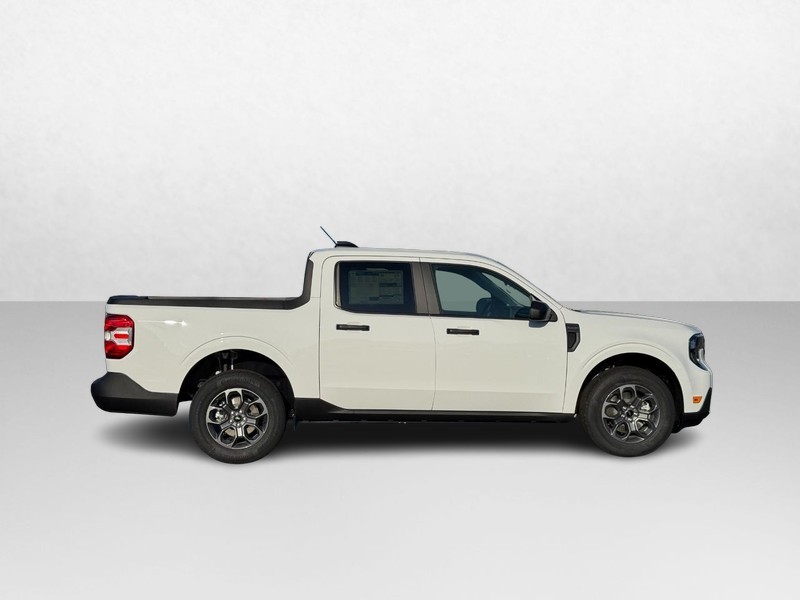 Ford Maverick Vehicle Image 02