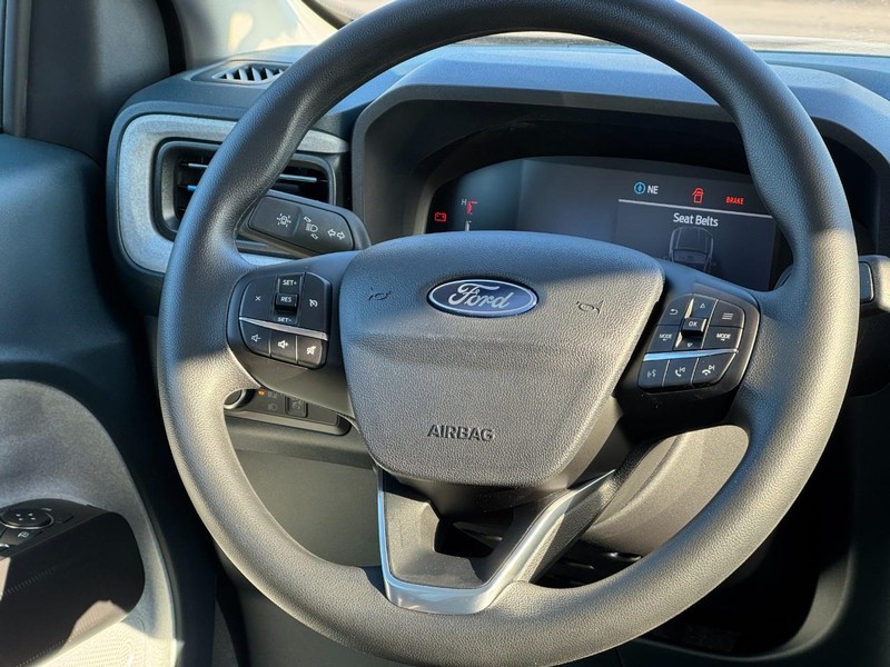 Ford Maverick Vehicle Image 07