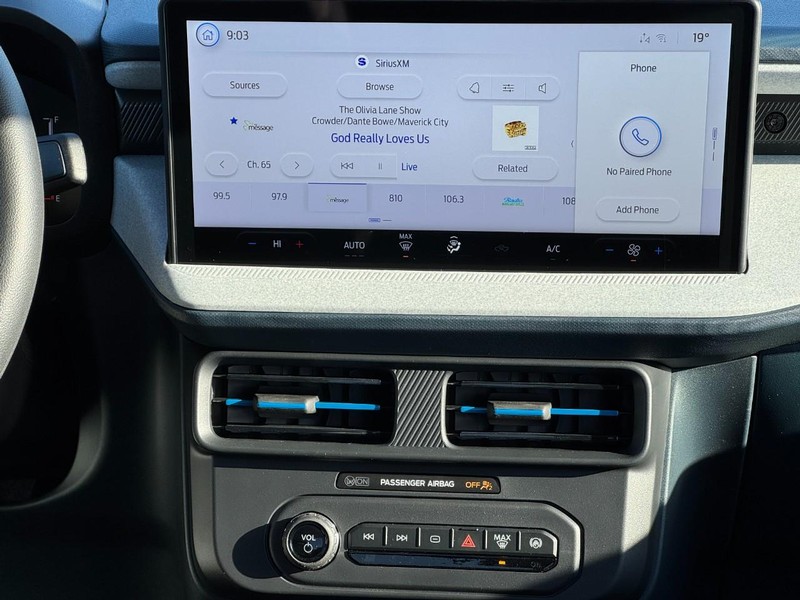 Ford Maverick Vehicle Image 08