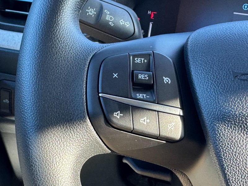 Ford Maverick Vehicle Image 13