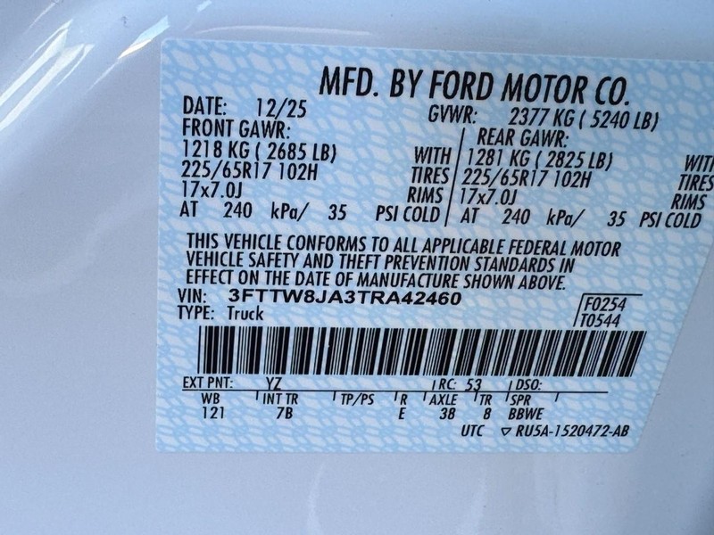 Ford Maverick Vehicle Image 18