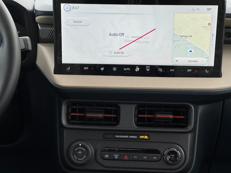 Ford Maverick Vehicle Image 08