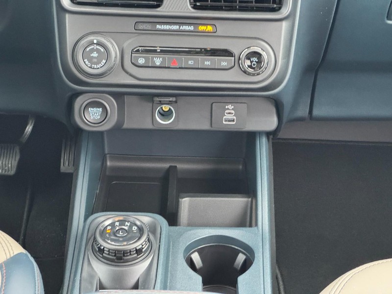 Ford Maverick Vehicle Image 09