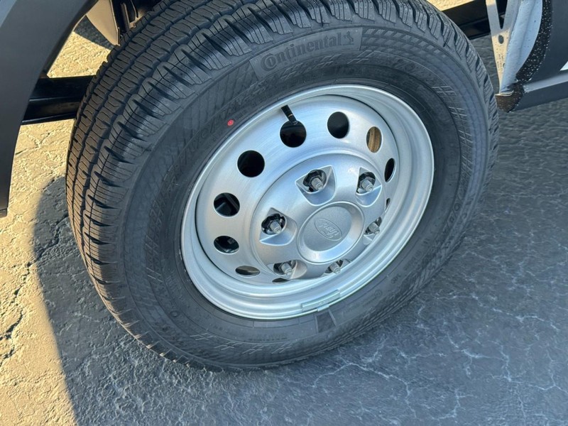 Ford Transit Cargo Van Vehicle Image 04