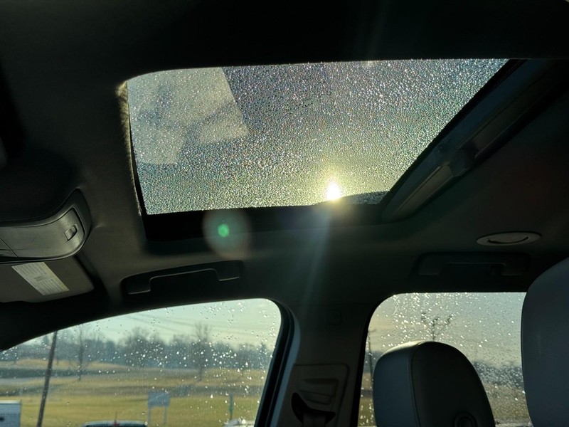 GMC Acadia Vehicle Image 26