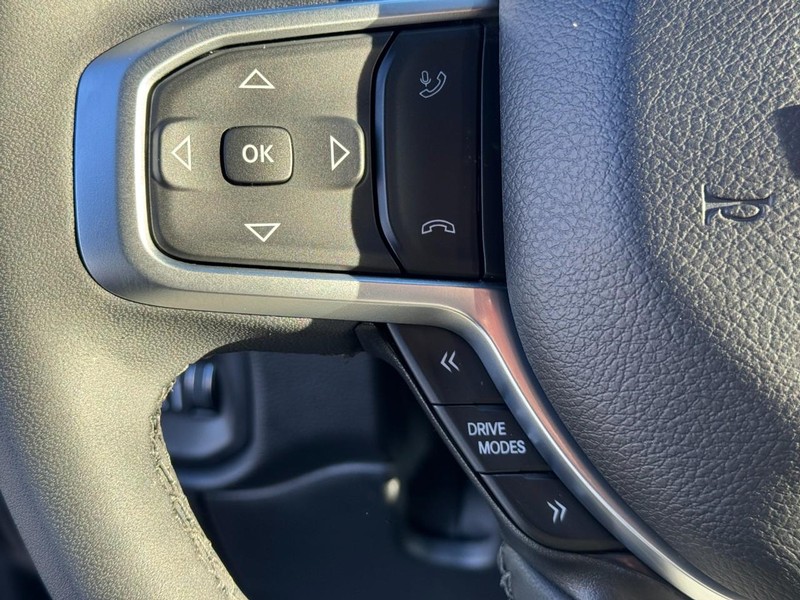 Ram 1500 Vehicle Image 18