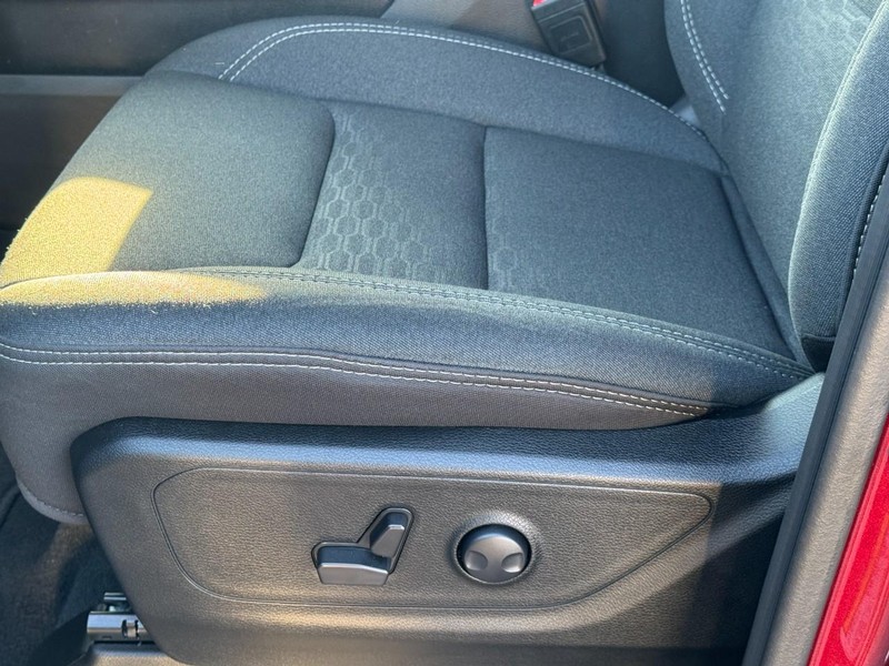 Ram 1500 Vehicle Image 26