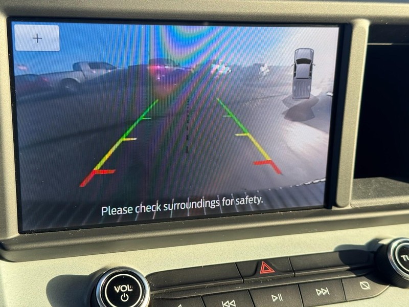 Ford Maverick Vehicle Image 22