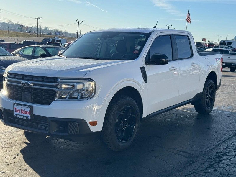 Ford Maverick Vehicle Image 08