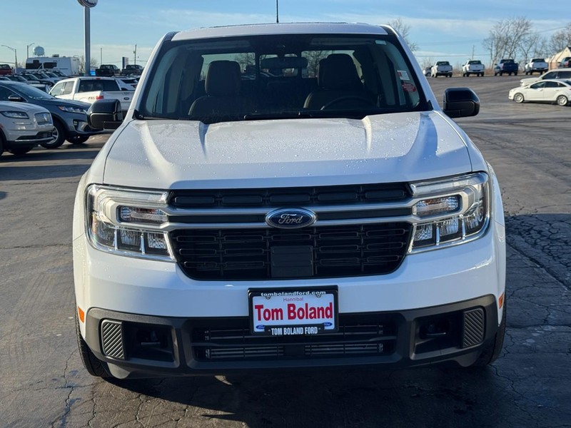 Ford Maverick Vehicle Image 09