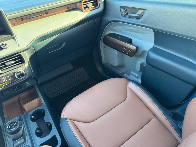 Ford Maverick Vehicle Image 15