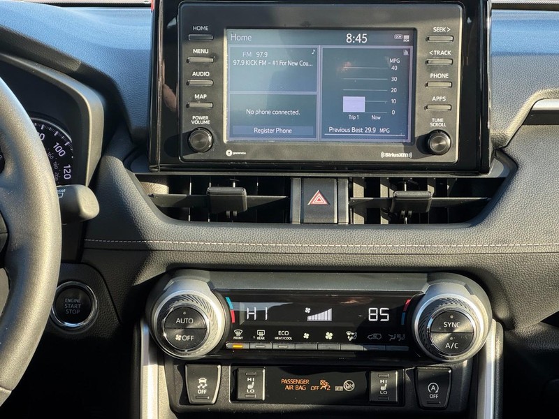 Toyota RAV4 Vehicle Image 13