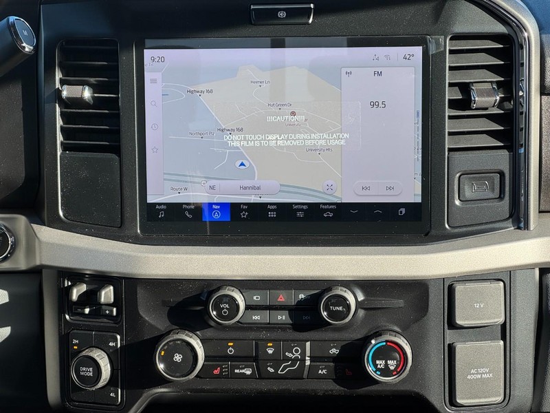 Ford Super Duty F-250 SRW Vehicle Image 08