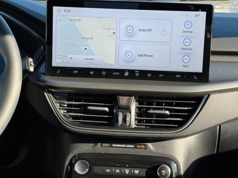 Ford Escape Vehicle Full-screen Gallery Image 14