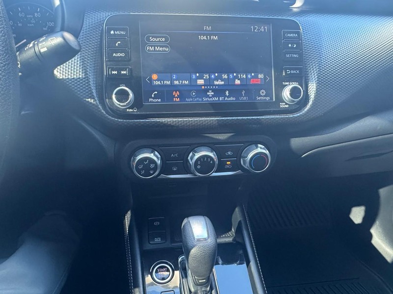 Nissan Kicks Vehicle Image 17