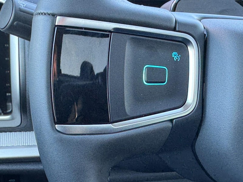 Ford Expedition Max Vehicle Image 15