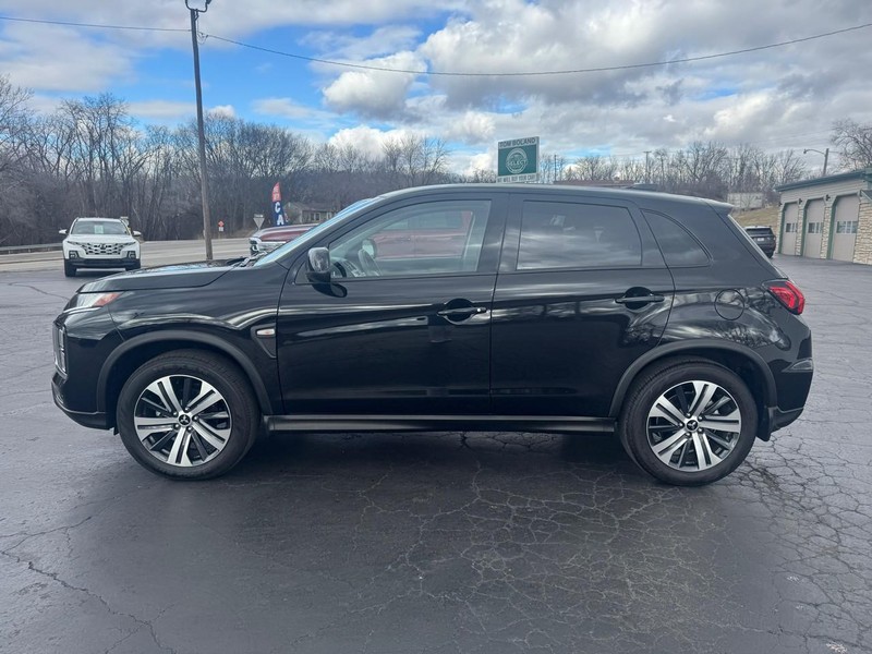 Mitsubishi Outlander Sport Vehicle Image 04