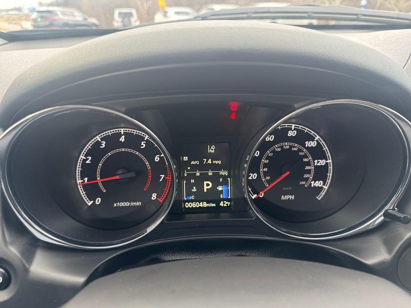 Mitsubishi Outlander Sport Vehicle Image 13