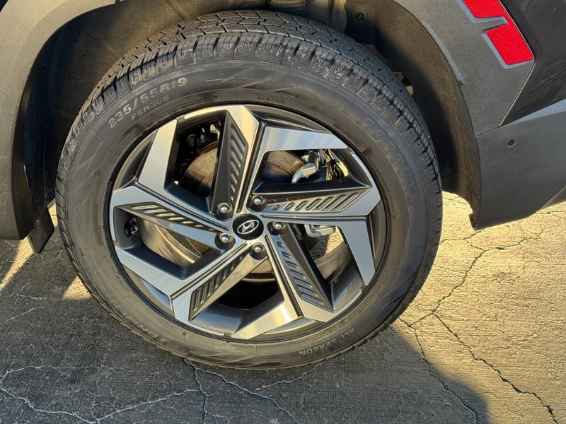 Hyundai Tucson Vehicle Image 07