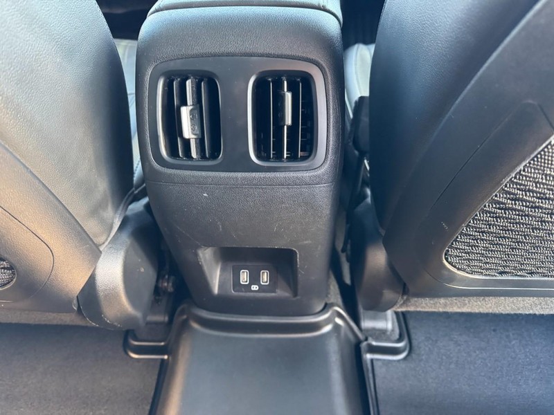 Hyundai Tucson Vehicle Image 16