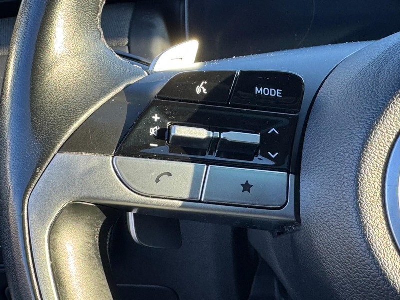 Hyundai Tucson Vehicle Image 18