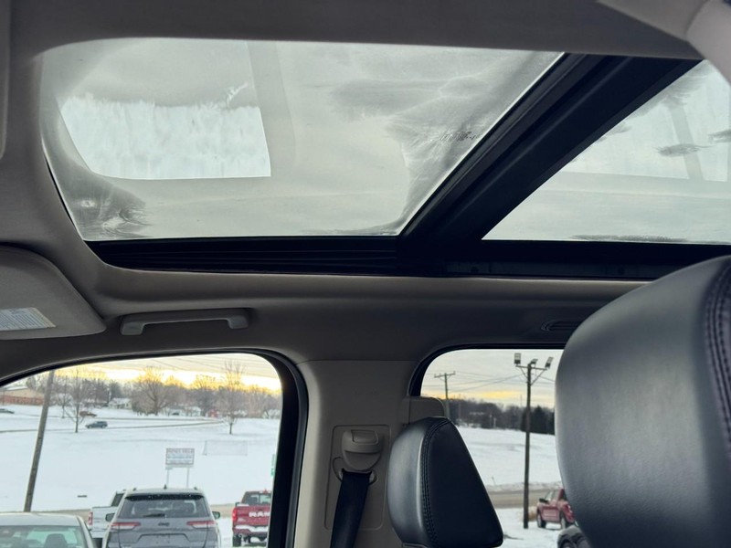 Ford Expedition Vehicle Full-screen Gallery Image 27