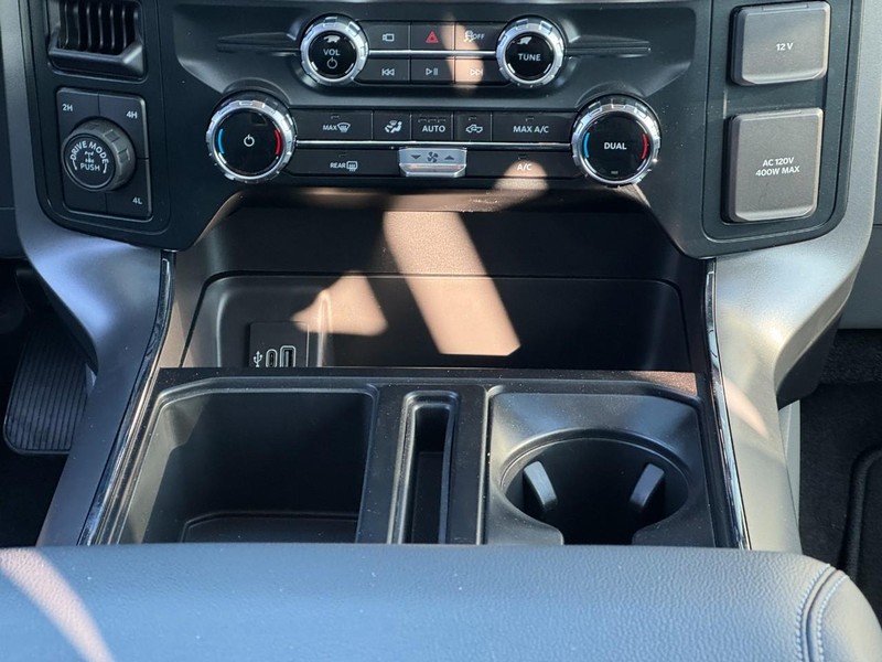 Ford F-150 Vehicle Image 10