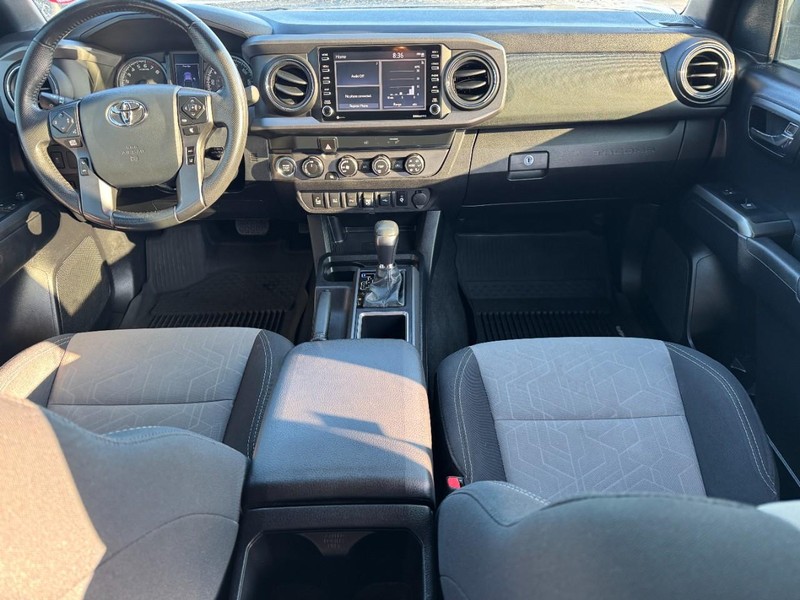 Toyota Tacoma 4WD Vehicle Image 10