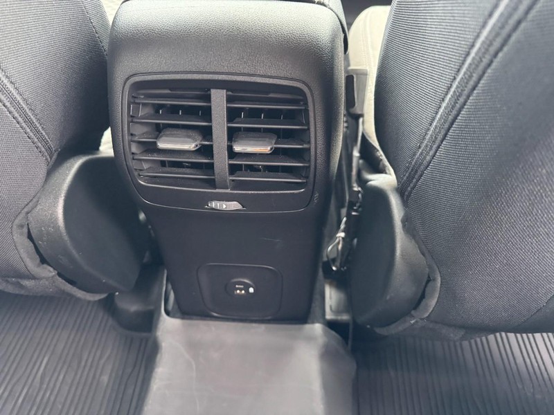 Ford Escape Vehicle Image 16