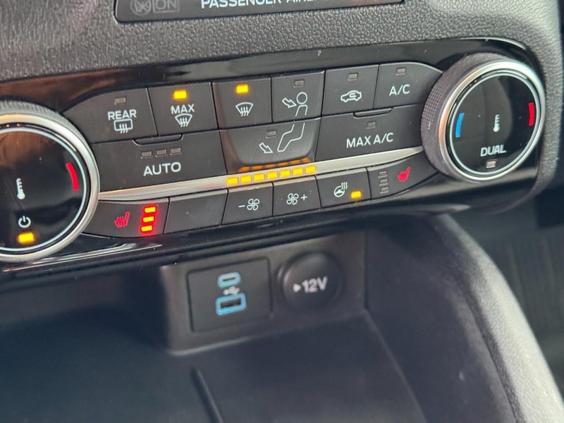 Ford Escape Vehicle Image 22