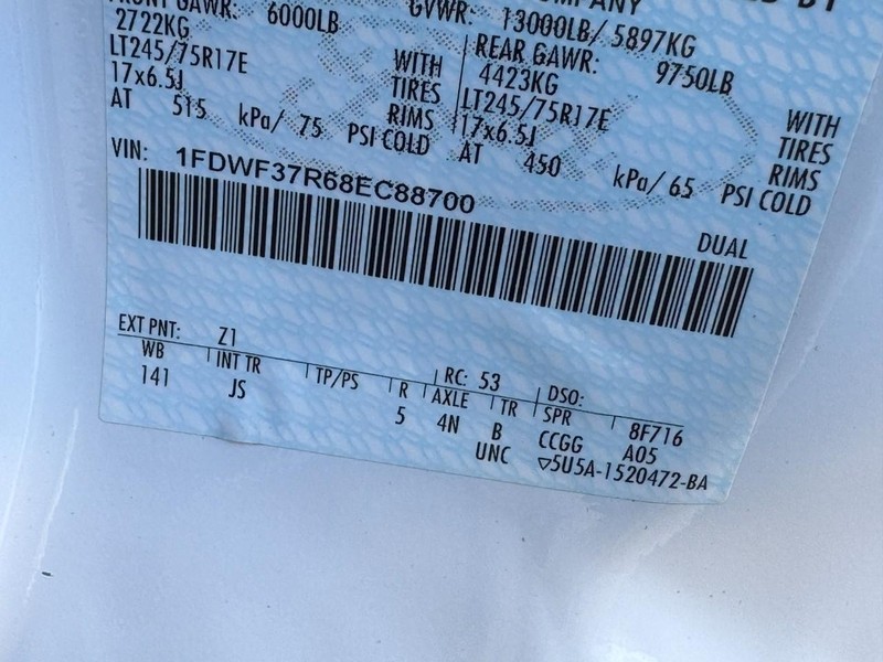 Ford Super Duty F-350 DRW Vehicle Image 14