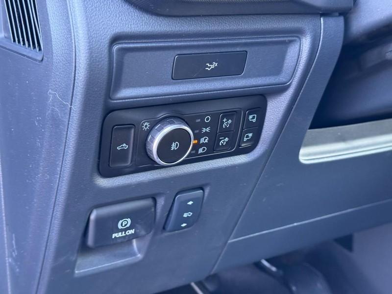 Ford F-150 Vehicle Image 15