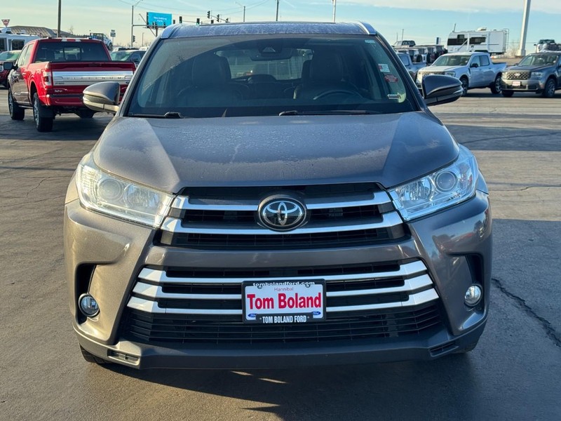 Toyota Highlander Vehicle Image 09