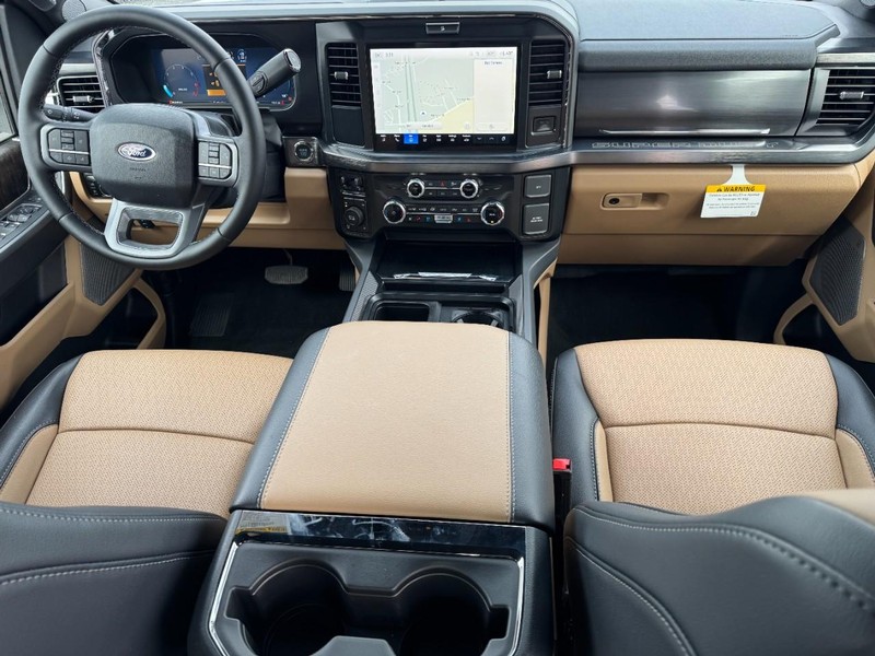 Ford Super Duty F-250 SRW Vehicle Image 07