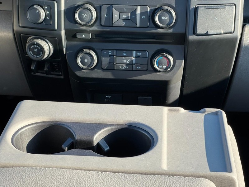 Ford F-150 Vehicle Image 14