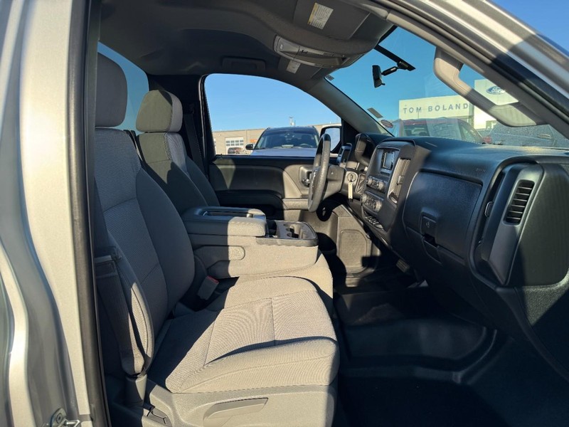 GMC Sierra 1500 Vehicle Image 10