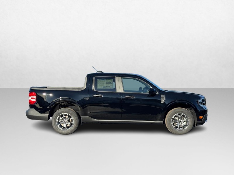 Ford Maverick Vehicle Image 02