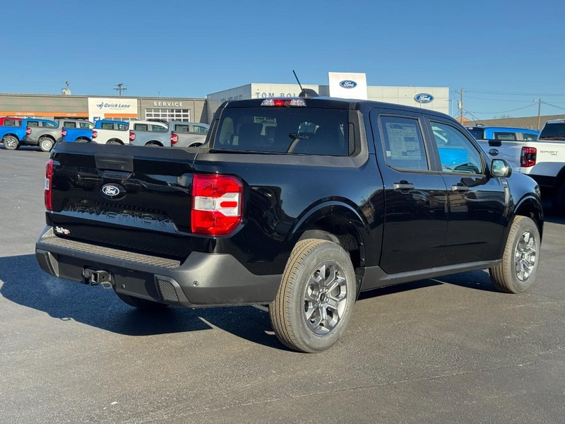 Ford Maverick Vehicle Image 03