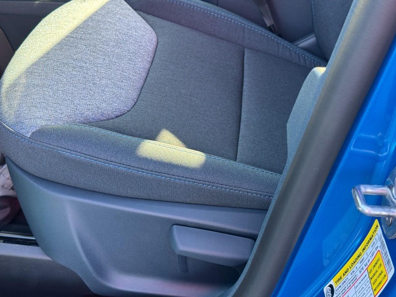 Ford Maverick Vehicle Image 11