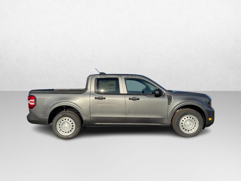 Ford Maverick Vehicle Image 02