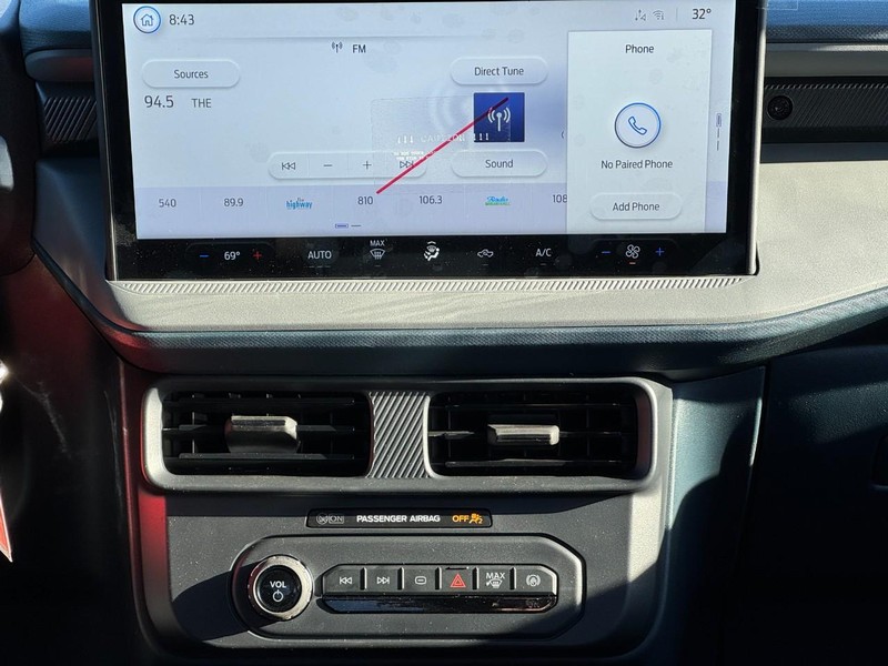 Ford Maverick Vehicle Image 08