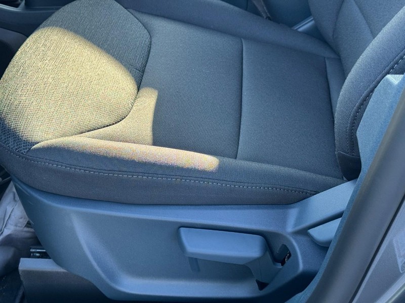 Ford Maverick Vehicle Image 11