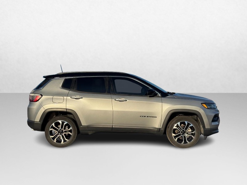 Jeep Compass Vehicle Image 02