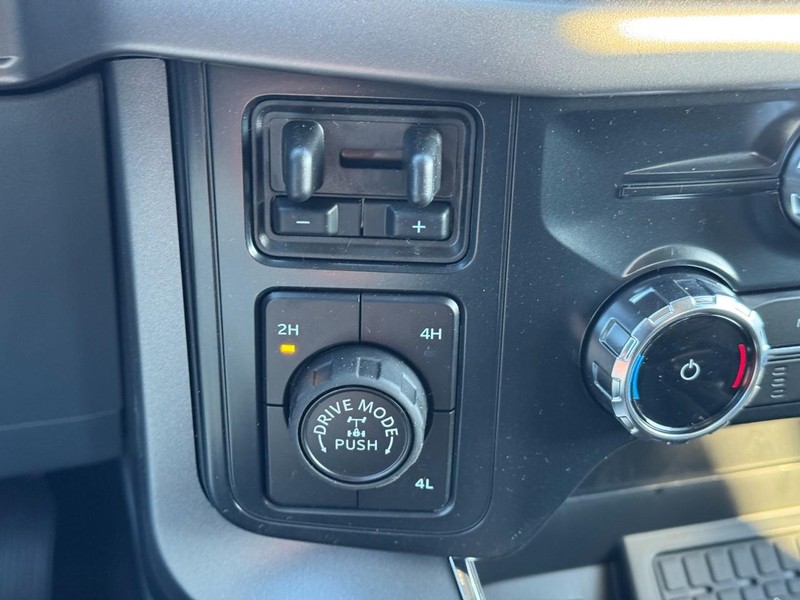 Ford F-150 Vehicle Image 16