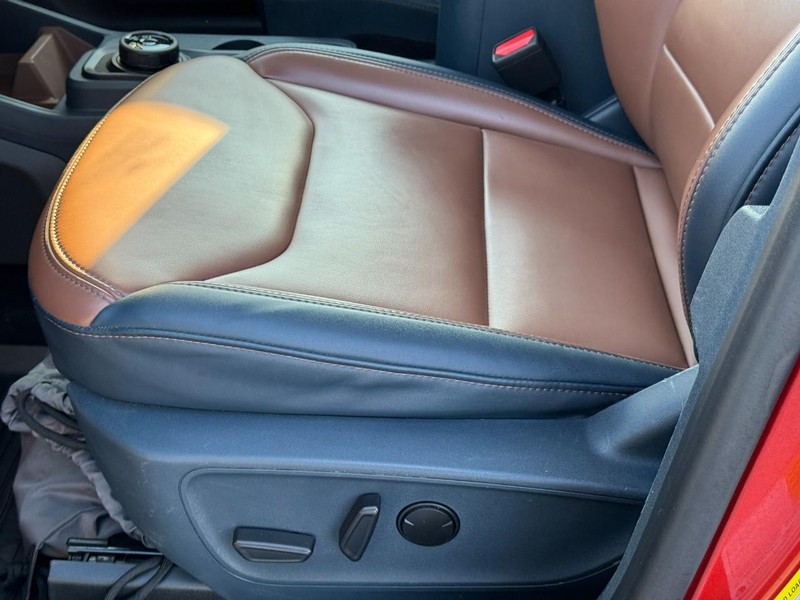 Ford Maverick Vehicle Image 24