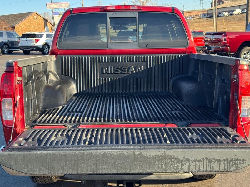 Nissan Frontier Vehicle Image 04