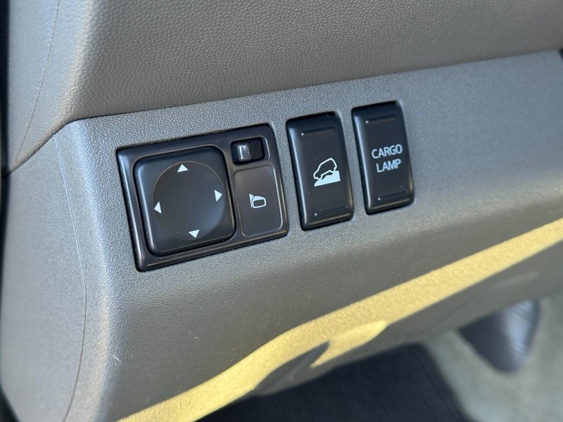 Nissan Frontier Vehicle Image 16